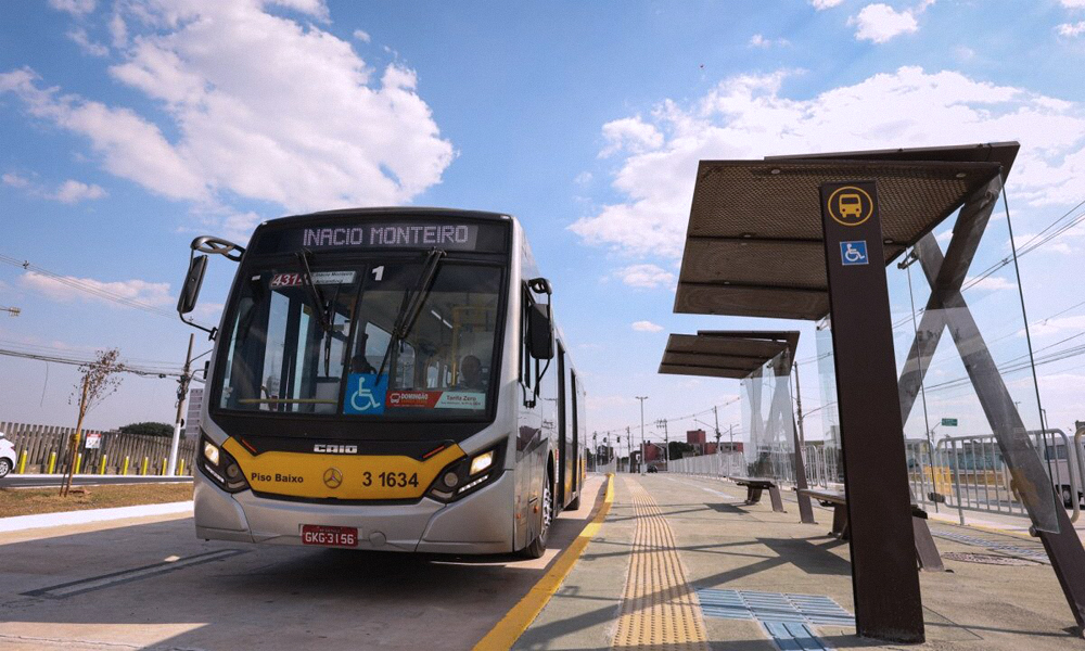 Aumento-da-passagem-de-ônibus,-metrô-e-trem-em-SP--confira-os-novos-preços-do-transporte-público-em-2025-e-como-isso-impacta-o-Vale-Transporte-dos-colaboradores